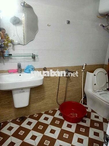 CHÍNH CHỦ CẦN BÁN NHÀ GẦN SÂN BAY CÁT BI DT180M HẺM XE HƠI,NHỈNH 8TỶ