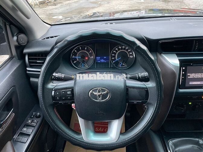 Toyota Fortuner 2.4G 2019 - 76776 km