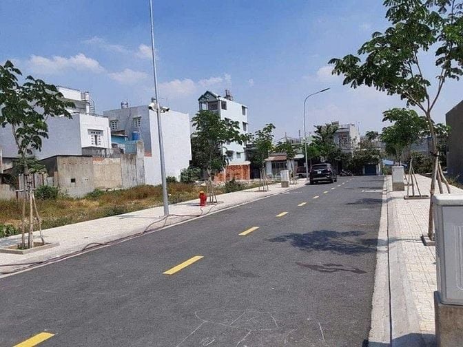 BÁN ĐẤT QUẬN 9 SÁT VINHOME  MẶT TIỀN 60M , chỉ 30tr/m2 SHR