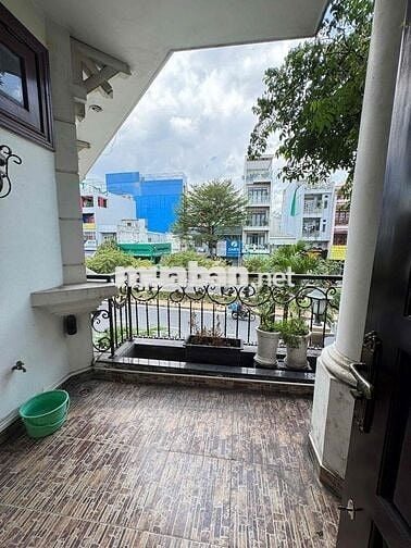 Bán biệt thự MT 16x9 góc 2 mặt tiền-Vị trí cực đẹp và khan hiếm