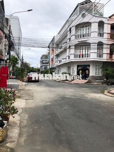 Gia đình cần bán nhà phố khu dân cư phường Bửu Long