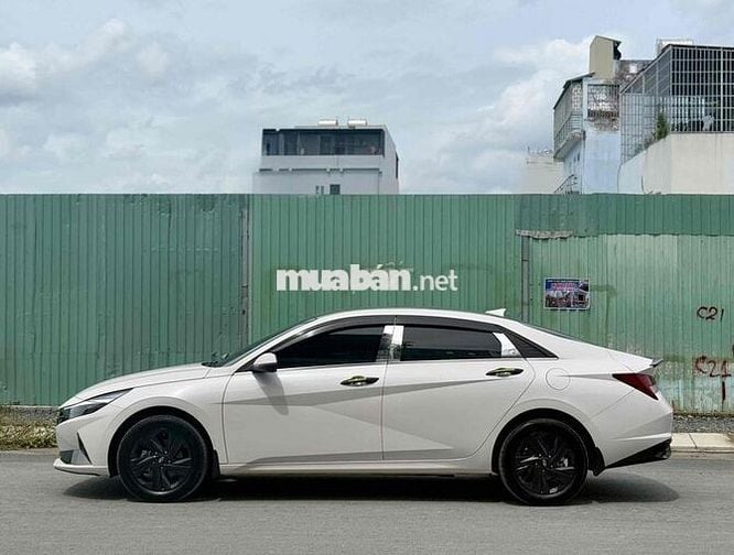 Hyundai Elantra 2024 1.6 AT Đặc biệt - 18000 km