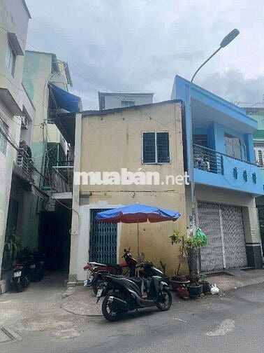 Bán nhà hẻm Lạc Long Quân, ngang 4m, dài 4m, chỉ 2,05 tỷ