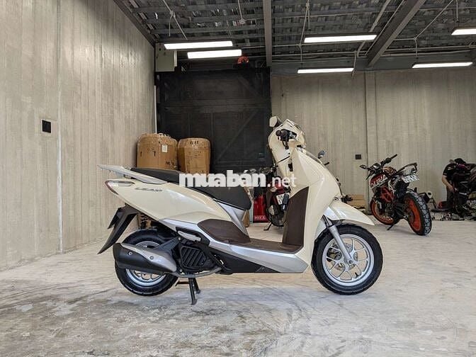 Honda Lead 2018 ngoại hình đẹp - máy êm