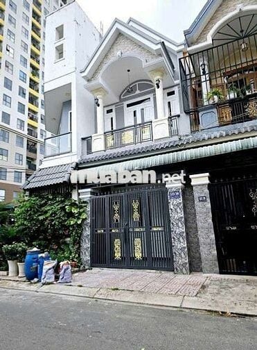 Bán rẻ nhà dĩ an sát làng đại học