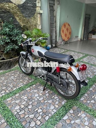 Honda 67 dáng Cl50