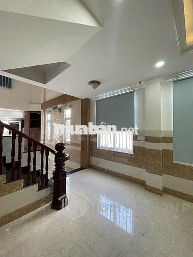 NHÀ 3 LẦU 5PN 5WC, GẦN NGAY GIGAMALL, PHẠM VĂN ĐỒNG, THỦ ĐỨC