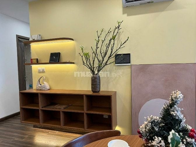 Bán căn 2PN 2WC nội thất cơ bản hoàng huy commerce