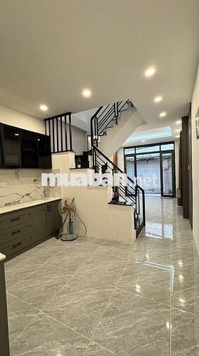 Bán nhà đẹp ngay đường Lộ Phong Phú. Giá chỉ 815tr/120m2. Sổ sẵn.