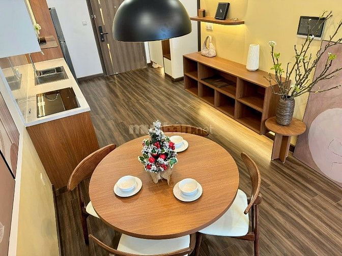 Bán căn 2PN 2WC nội thất cơ bản hoàng huy commerce