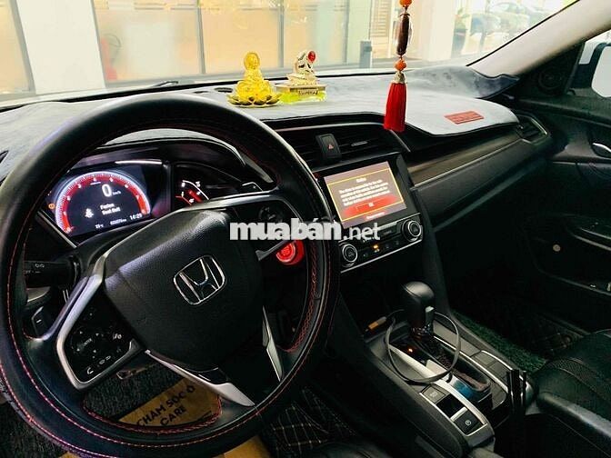 Honda Civic RS 2019 - 26000 km Siêu Đẹp Hãng Bán