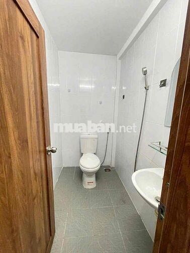 Cho thuê nhà trệt lầu mini 32m2 1máy lạnh hẻm Lê Văn Sô, Bình Thuỷ