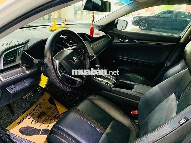 Honda Civic RS 2019 - 26000 km Siêu Đẹp Hãng Bán