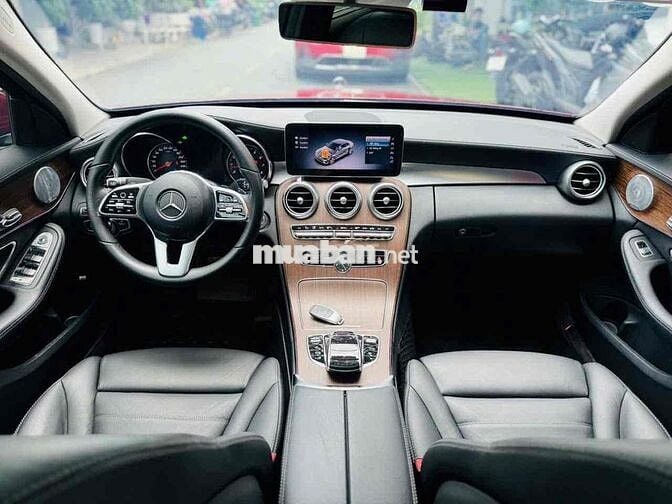 Mercedes Benz C200 Exclusive Model 2020