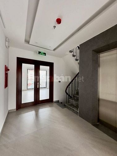 Siêu phẩm 7 tầng thang máy Hoàng Quốc Việt, tầm nhìn mới, đẳng cấp5sao