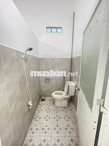 Cho thuê nhà trệt nguyên căn 4,5x17m 2phòng hẻm gần Chợ Bà Bộ QL91B