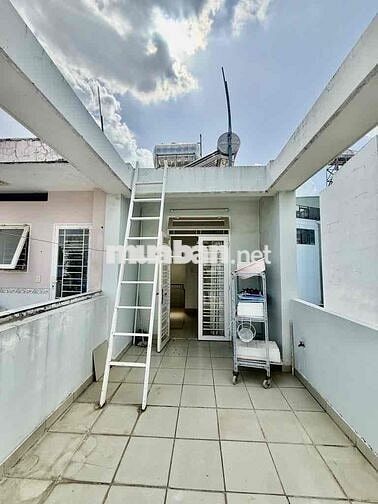 KHU PHAN XÍCH LONG 4 TẦNG HẺM NHỰA XE HƠI ĐƯỜNG HOA ĐÀO CHỈ 7,99 TỶ TL