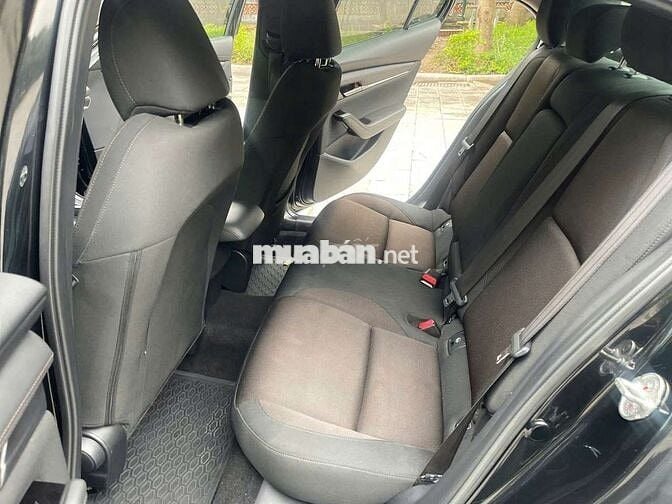 Mazda 3 2020 1.5L Deluxe - 70000 km