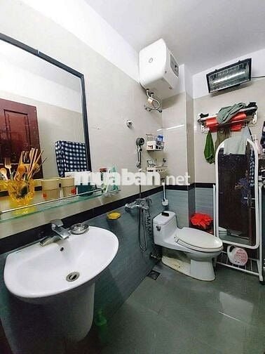 SIÊU RẺ NHÀ 3 TẦNG TRUNG TÂM PHÚ LƯƠNG DÂN XÂY CHẮC CHẮN Ô TÔ SÁT NHÀ