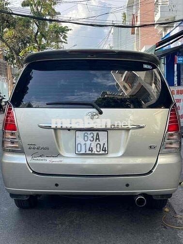 Toyota Innova 2006 G - 1212 km