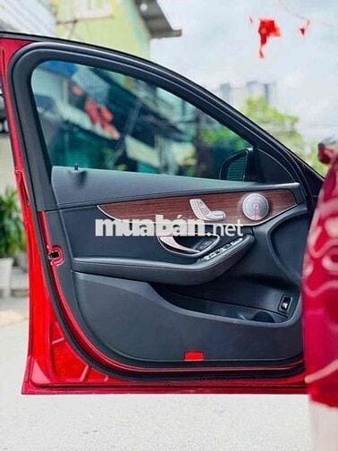 Mercedes Benz C200 Exclusive Model 2020