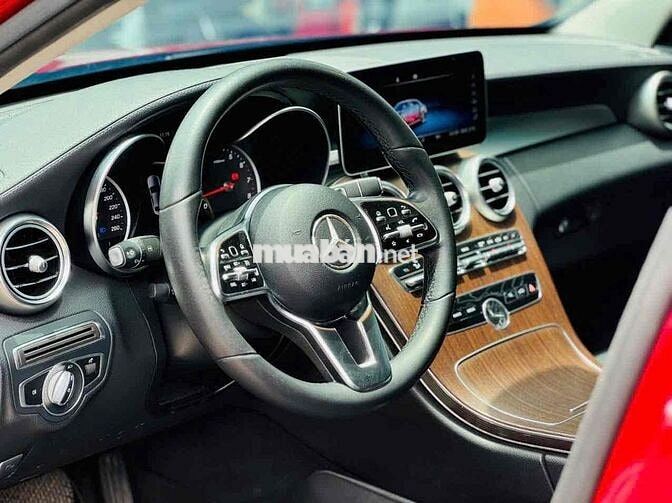 Mercedes Benz C200 Exclusive Model 2020