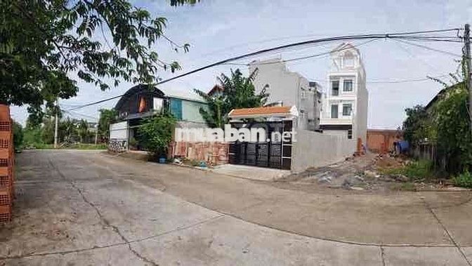 Sang gấp lô đất MT Trần Thị Thu, P4, Cao Lãnh, Đồng Tháp, 120 m2