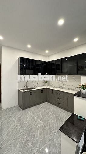 Bán nhà đẹp ngay đường Lộ Phong Phú. Giá chỉ 815tr/120m2. Sổ sẵn.