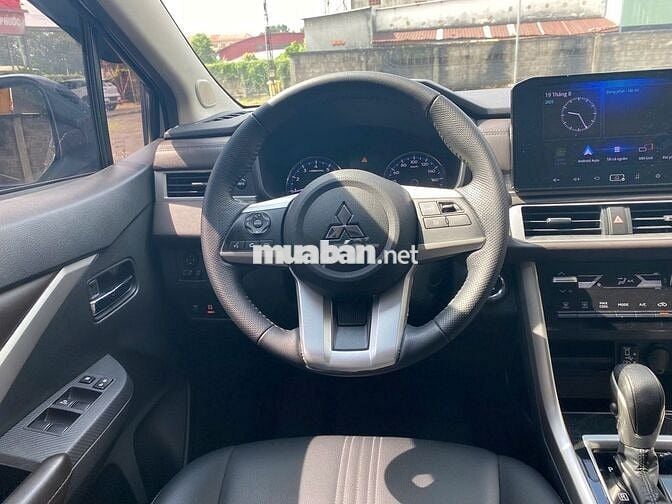 Mitsubishi Xpander 2024 Premium 1.5 AT - 42000 km