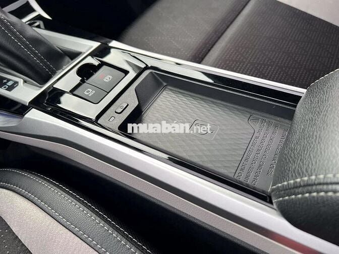 Toyota Veloz Top sx 2022 màu đỏ bản full kịch
