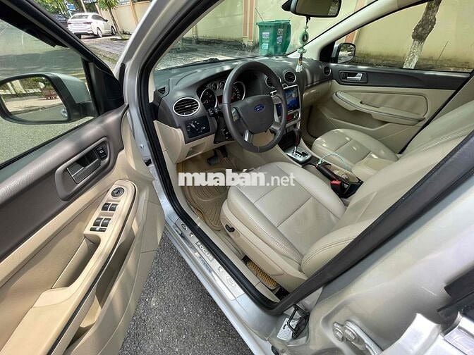 Focus 2011 2.0 AT Ghia 1 chủ mua mới odo 5 vạn