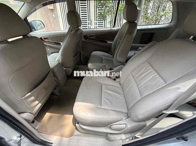 Toyota Innova 2013 V - 90000 km