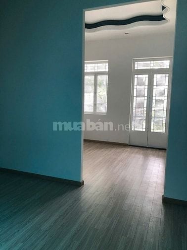 Chính chủ bán nhà mặt tiền Ngô Gia Tự, Quận 10, 4x18m, 3 lầu, ST