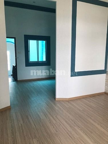 Chính chủ bán nhà mặt tiền Ngô Gia Tự, Quận 10, 4x18m, 3 lầu, ST