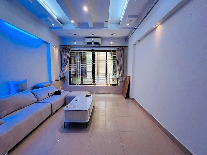Trung kính phân lô, gần mặt phố, ô tô thông, sổ vuông đét A4 Plus, 