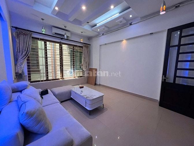 Trung kính phân lô, gần mặt phố, ô tô thông, sổ vuông đét A4 Plus, 