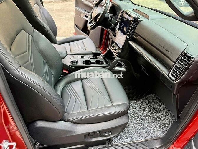 Ford Everest 2022 Titanium 2.0L 4x4 AT - 56000 km