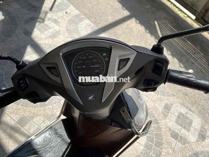 xe honda Lade 125cc xāng phun Fi nhųt dời 2015