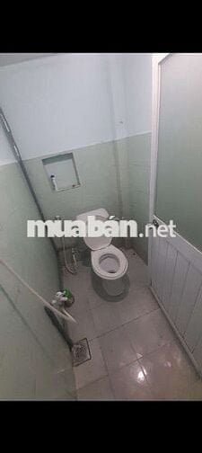 Nhà sạch sẽ ,dt sd 60m² ,gác lửng 2pn ,1 wc ,2 lớp cửa an toàn