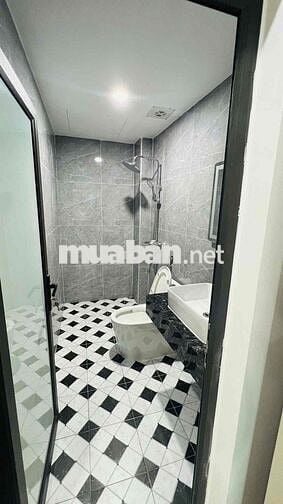 Siêu phẩm ! Nhà phố Quan Nhân, 5 tầng thang máy, 35m2, nhỉnh 7 tỷ !!!
