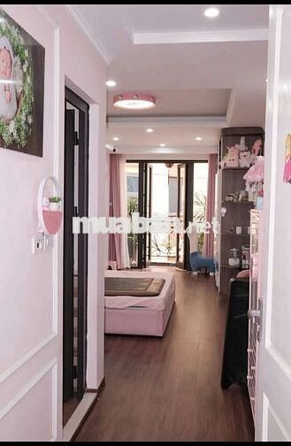 Tôi cần bán nhà mặt ngõ Hoàng Văn Thái ô tô chánh đỗ, 6tầng thang máy.