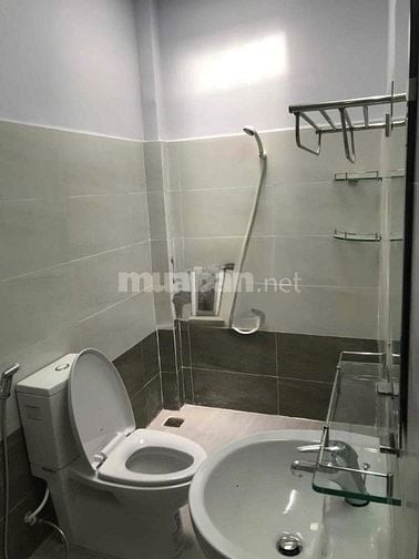 Cho thuê nhà hẻm 4m(BG) Lý Thường Kiệt, P.8, Q.Tân Bình giá 13tr