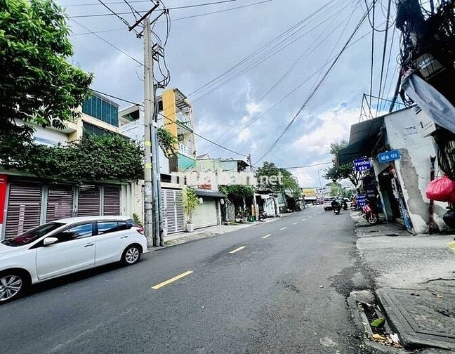 HÀNG ĐẦU TƯ_ĐẤT HẺM Ô TÔ NGAY PHẠM VĂN ĐỒNG_NGANG 4,5M GẦN ĐH CẢNH SÁT