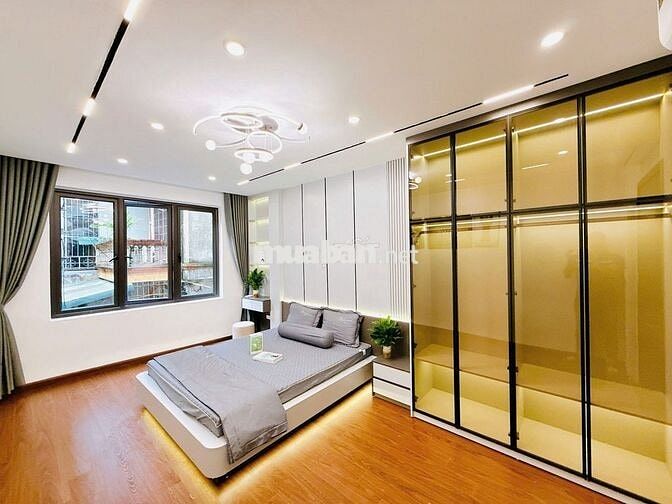 ĐẸP MÊ MẨN Nhà 4t full đồ Châu Âu, ngõ thẳn 30m ô tô tránh Thanh Xuân