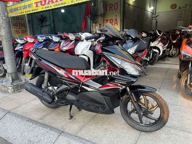 Air blade FI full Thái 2010 mới 90% Bstp chính chủ