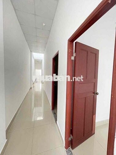 Nhà trệt lầu 3 máy lạnh KDC Hồng Phát