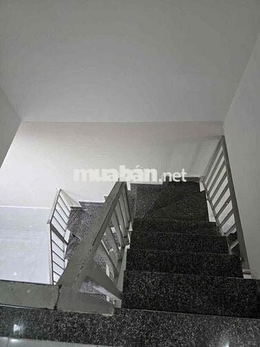 HẺM XE HƠI – SÁT MẶT TIỀN – GIÁ CHỈ 2.45 TỶ 22M2 2LẦU