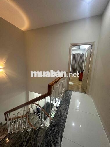 Nhà Phố Nguyễn Cửu Phú , DT 4x18,7 , 3PN ,3WC , SHR .