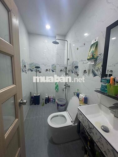 Nhà Phố Nguyễn Cửu Phú , DT 4x18,7 , 3PN ,3WC , SHR .