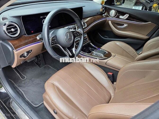 Mercedes Benz E200 2022 Exclusive - Bank 90%